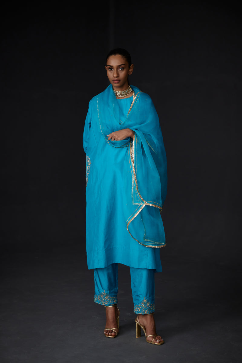 How Would You Describe a Punjabi Suit?